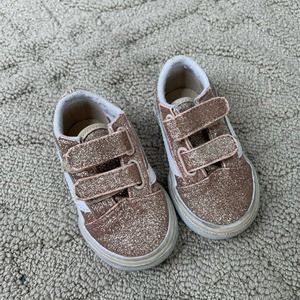 Vans Toddler Old Skool Glitter Rose Gold Velcro Closure Hard Bottom Sneakers 4